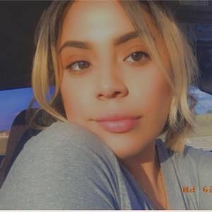 Meet your Posher, Valeria